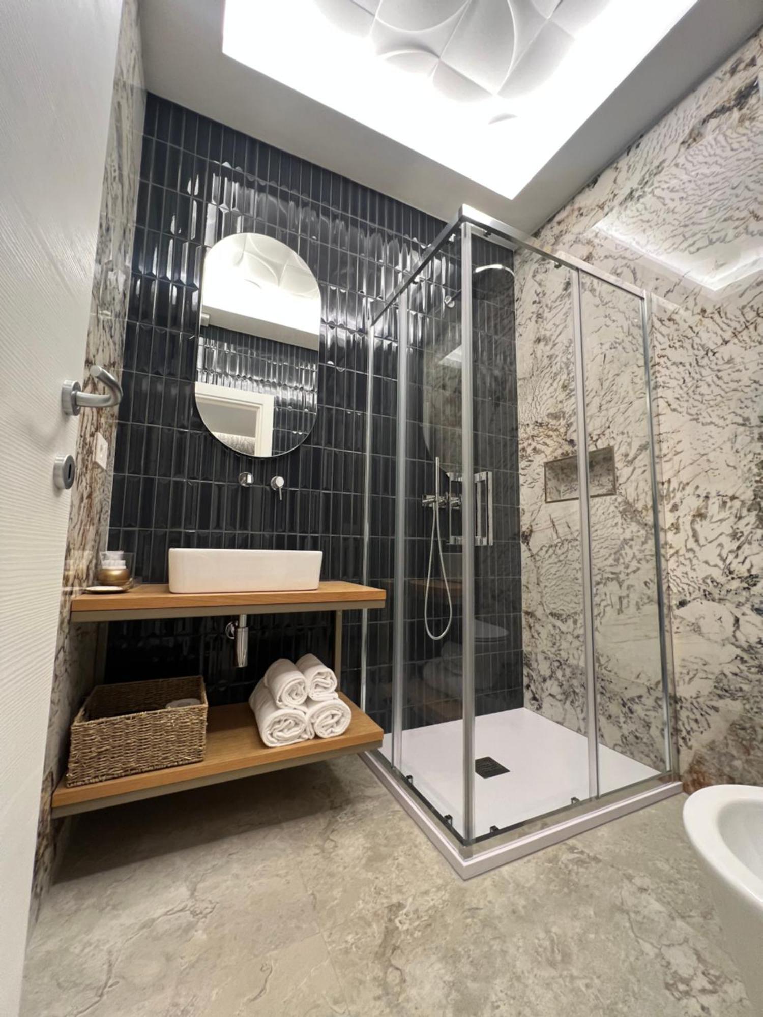 Elegant Rooms Специя Экстерьер фото