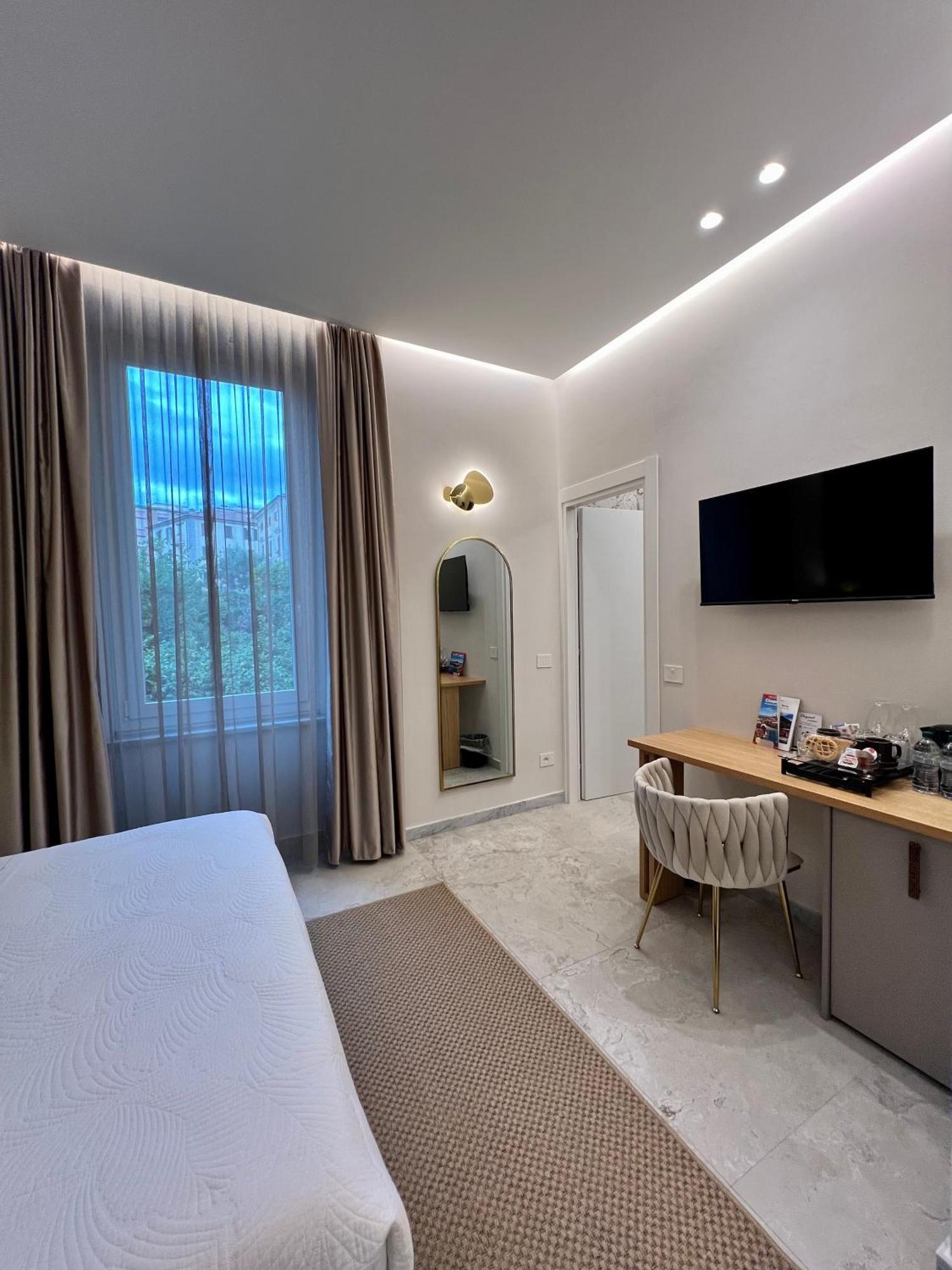 Elegant Rooms Специя Экстерьер фото