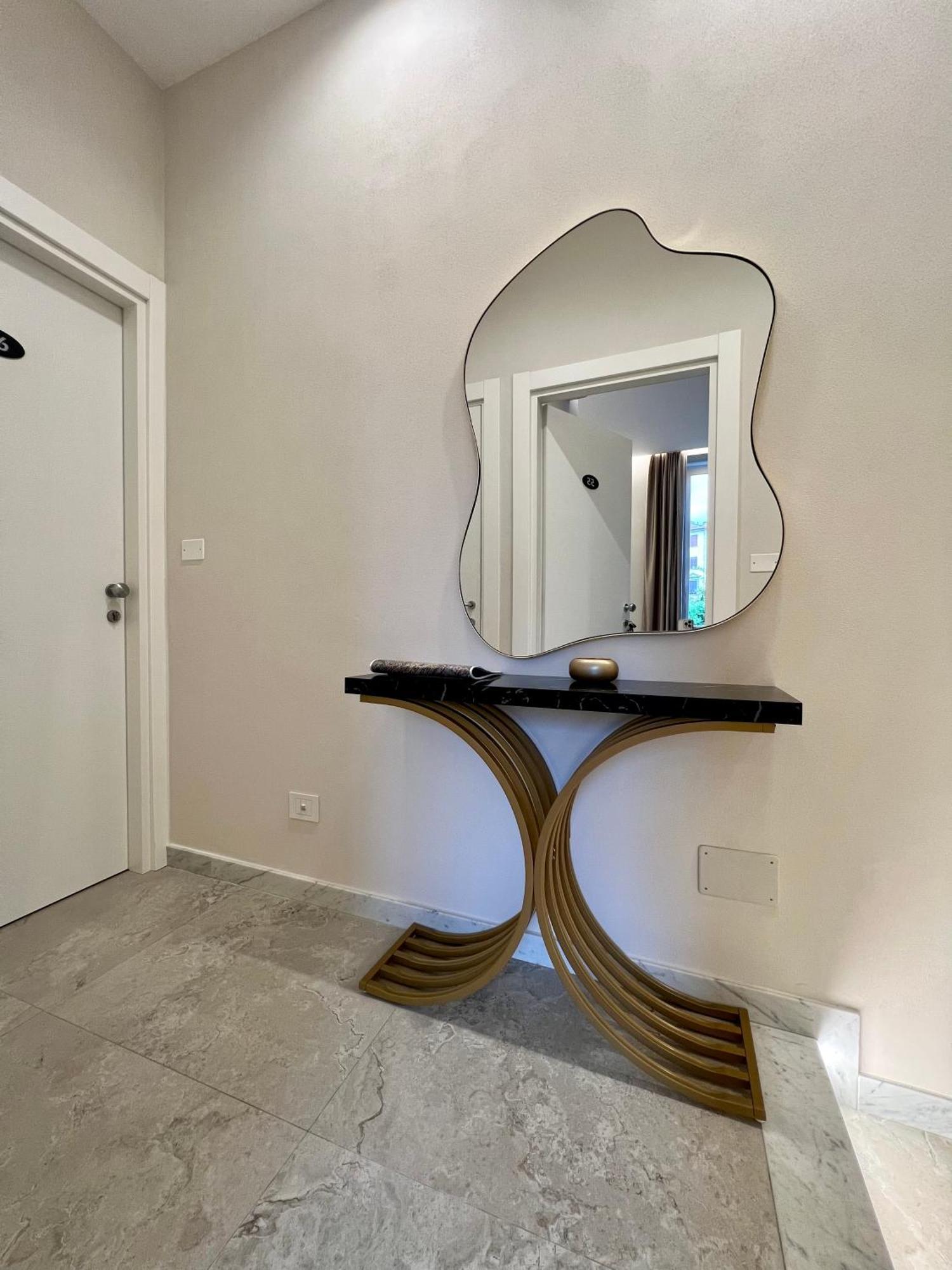Elegant Rooms Специя Экстерьер фото