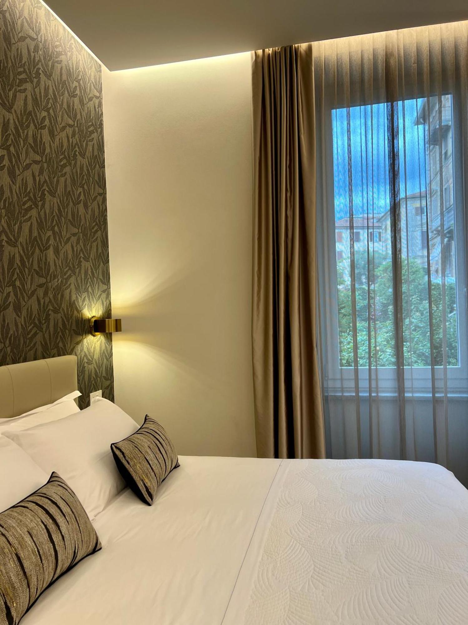 Elegant Rooms Специя Экстерьер фото